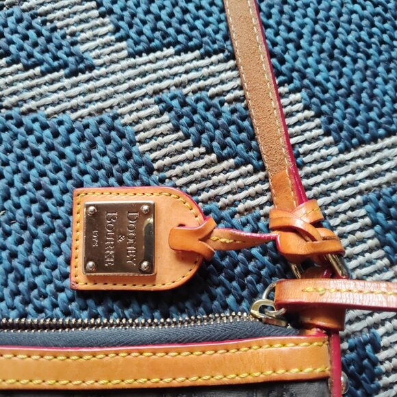 Dooney & Bourke Crossbody Shoulder Bag Leather & Fabric READ - Picture 3 of 16